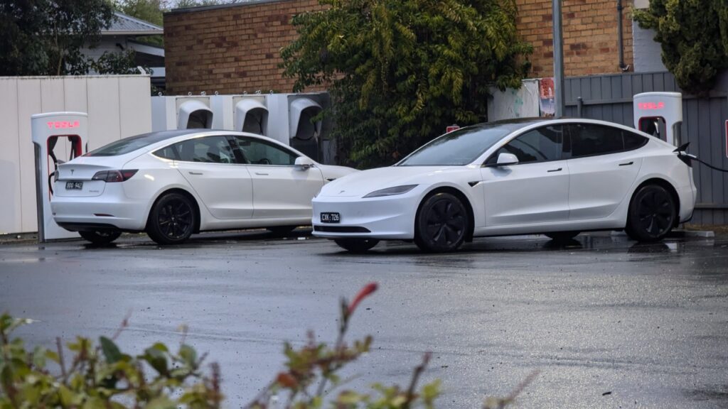 Tesla Launches FSD (Supervised) in Australia, First RHD Market